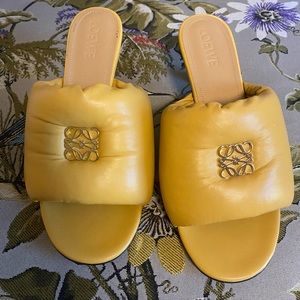 Loewe Anagram Padded Slidez